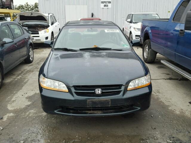 1HGCG5640WA122572 - 1998 HONDA ACCORD LX GREEN photo 9