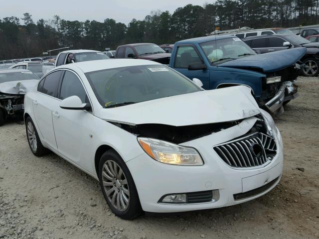 W04GN5EC7B1133653 - 2011 BUICK REGAL CXL WHITE photo 1