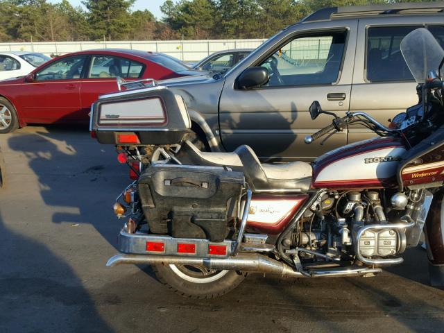 1HFSC0208CA215787 - 1982 HONDA GL1100 BURGUNDY photo 6