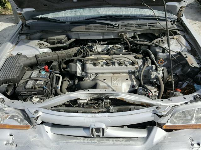 1HGCG56432A136217 - 2002 HONDA ACCORD LX SILVER photo 7