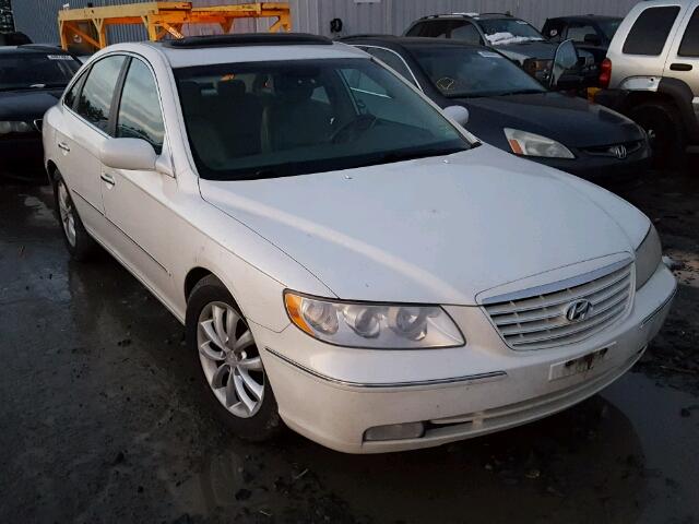 KMHFC46F26A105559 - 2006 HYUNDAI AZERA SE WHITE photo 1