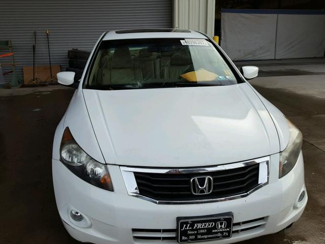 1HGCP26888A020201 - 2008 HONDA ACCORD EXL WHITE photo 9