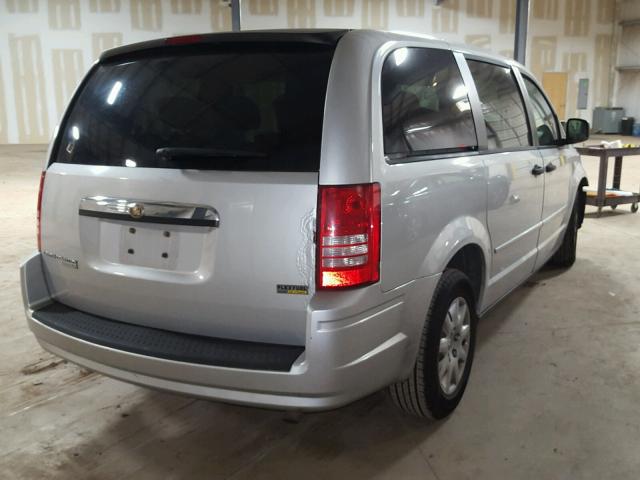 2A8HR44H48R752231 - 2008 CHRYSLER TOWN & COU SILVER photo 4