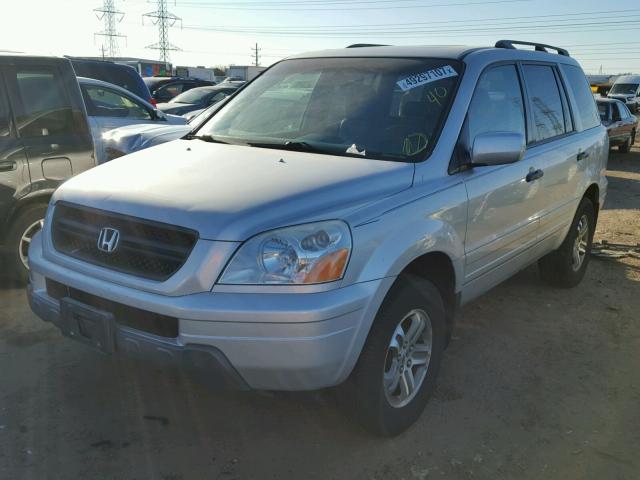 5FNYF18535B008965 - 2005 HONDA PILOT EXL SILVER photo 2