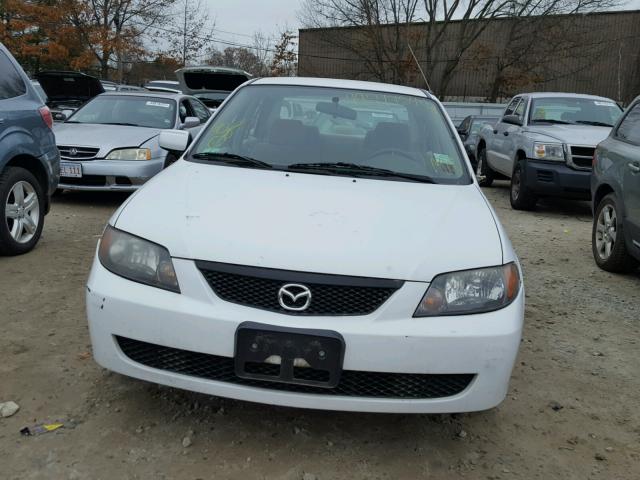 JM1BJ225330212874 - 2003 MAZDA PROTEGE DX WHITE photo 9