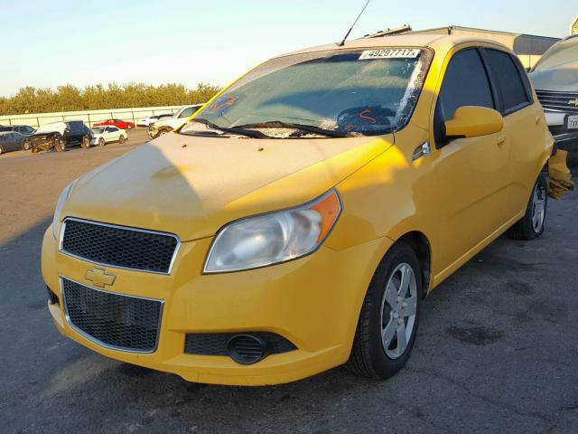 KL1TD6DE3BB133151 - 2011 CHEVROLET AVEO LS YELLOW photo 2