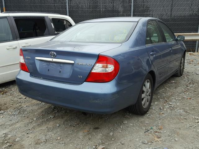 4T1BF30K52U525184 - 2002 TOYOTA CAMRY LE BLUE photo 4