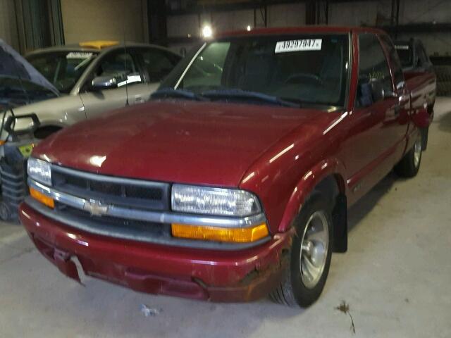 1GCCS19XXX8202563 - 1999 CHEVROLET S TRUCK S1 RED photo 2