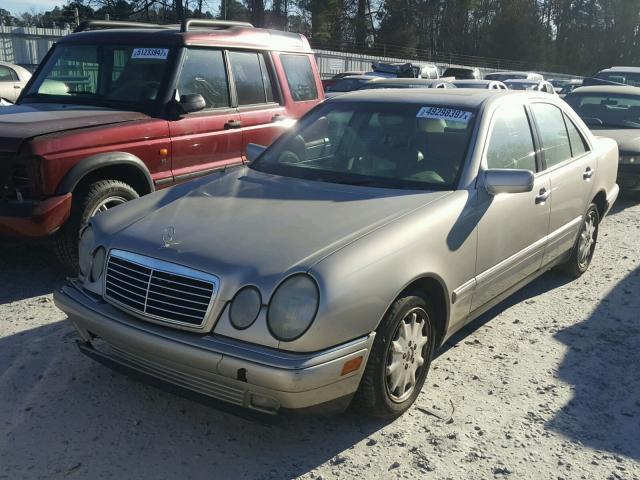 WDBJF65H9XA810654 - 1999 MERCEDES-BENZ E 320 TAN photo 2