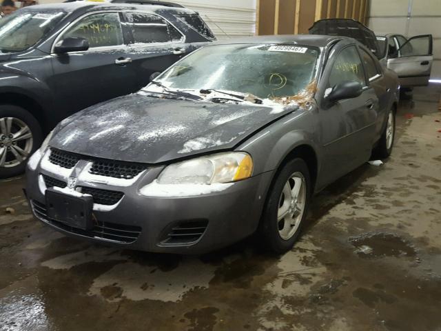 1B3EL46T15N631454 - 2005 DODGE STRATUS SX SILVER photo 2