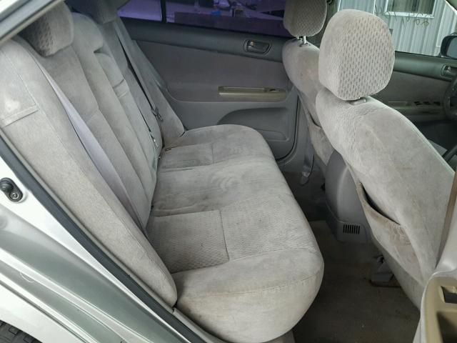 4T1BE32K74U833881 - 2004 TOYOTA CAMRY LE 银色 照片 6
