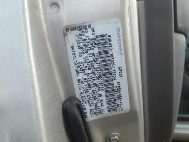 4T1BF22K01U117391 - 2001 TOYOTA CAMRY LE ვერცხლისფერი ფოტო 10