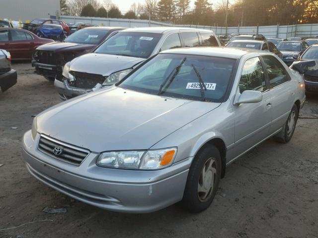 4T1BF22K01U117391 - 2001 TOYOTA CAMRY LE SILVER photo 2