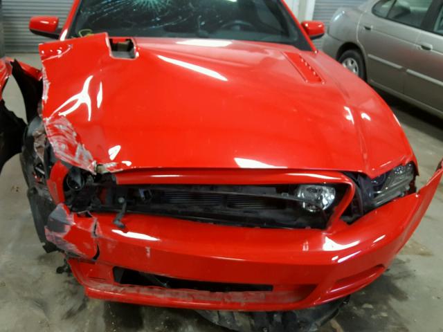 1ZVBP8CFXD5248877 - 2013 FORD MUSTANG GT RED photo 7
