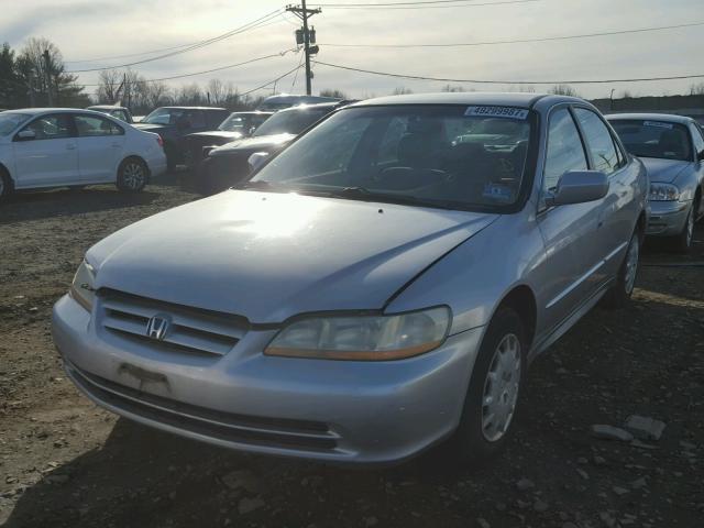 1HGCG66572A157652 - 2002 HONDA ACCORD LX SILVER photo 2