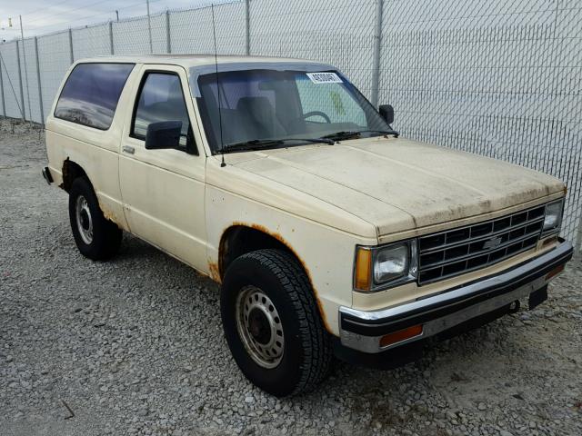 1GNCT18Z8K8217935 - 1989 CHEVROLET BLAZER S10 YELLOW photo 1