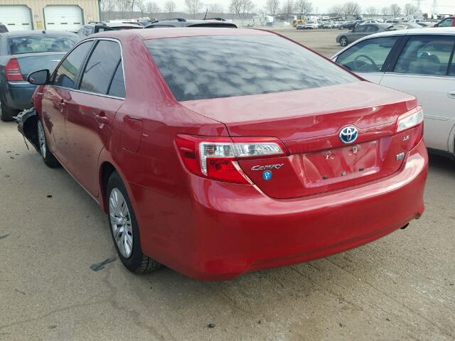 4T1BD1FK2CU053755 - 2012 TOYOTA CAMRY HYBR RED photo 3