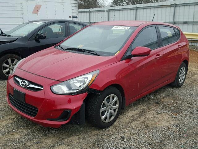 KMHCT5AE3DU093649 - 2013 HYUNDAI ACCENT GLS RED photo 2