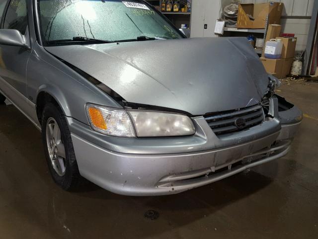 JT2BG22K210549546 - 2001 TOYOTA CAMRY CE TAN photo 9