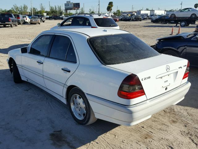 WDBHA24GXYA858423 - 2000 MERCEDES-BENZ C 230 WHITE photo 3