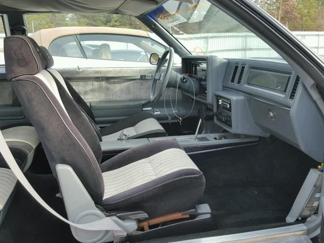 1G4GJ1175HP457091 - 1987 BUICK REGAL Negro foto 5