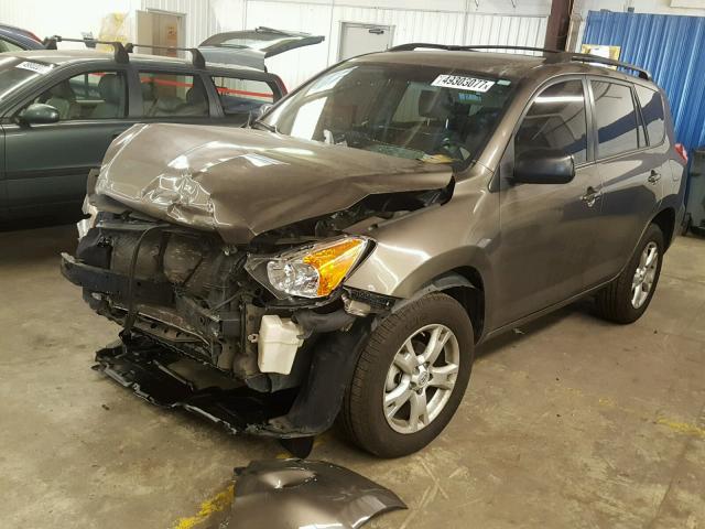 2T3BF4DV7BW165420 - 2011 TOYOTA RAV4 GRAY photo 2