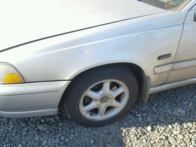 YV1LS5574W2528061 - 1998 VOLVO S70 SILVER photo 9