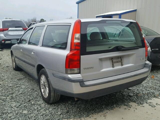 YV1SW61T942416426 - 2004 VOLVO V70 SILVER photo 3