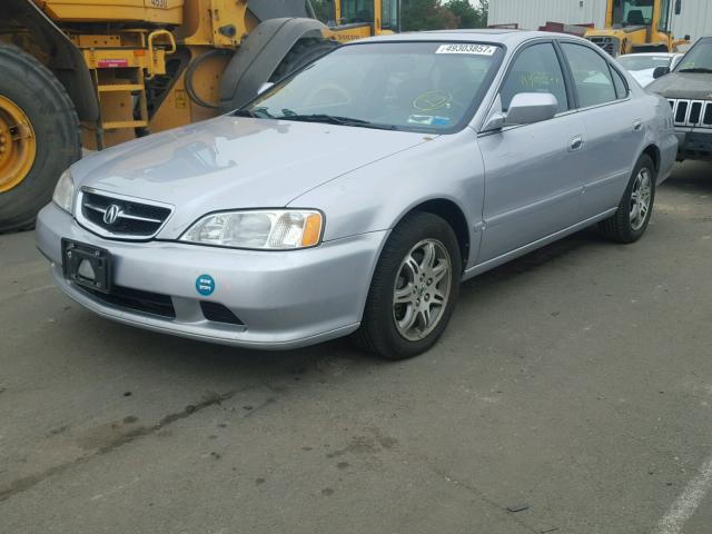 19UUA5669YA054539 - 2000 ACURA 3.2TL SILVER photo 2