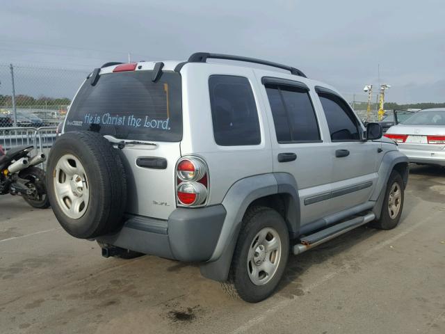 1J4GL48K67W500457 - 2007 JEEP LIBERTY SP SILVER photo 4