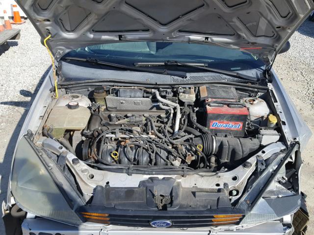 1FAFP38Z44W130575 - 2004 FORD FOCUS ZTS SILVER photo 7