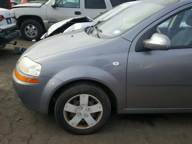 KL1TD66686B669752 - 2006 CHEVROLET AVEO BASE GRAY photo 9