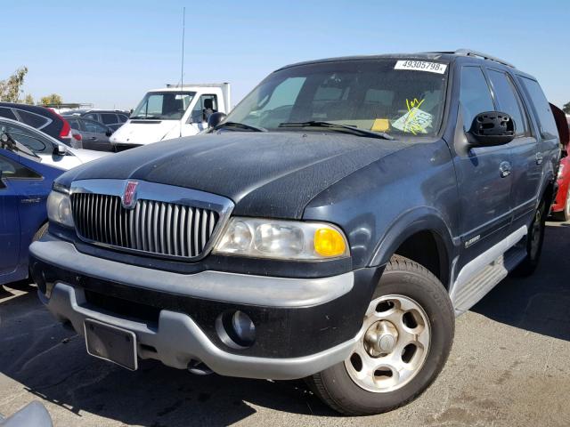 5LMPU28A1XLJ32844 - 1999 LINCOLN NAVIGATOR 黑色 照片 2