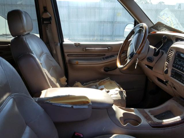 5LMPU28A1XLJ32844 - 1999 LINCOLN NAVIGATOR 黑色 照片 5
