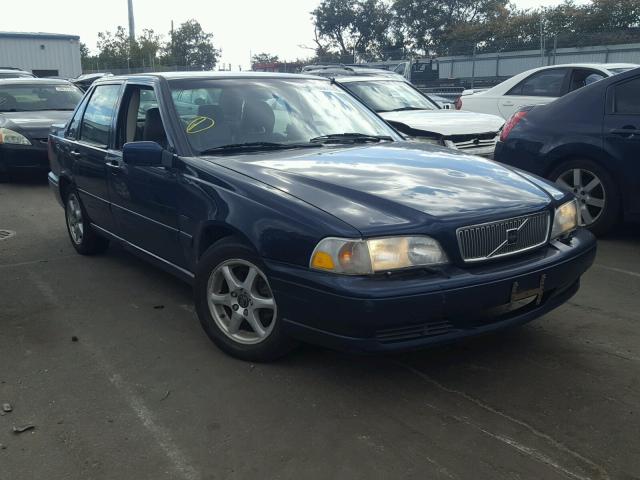 YV1LS5571W1533594 - 1998 VOLVO S70 BLUE photo 1