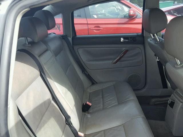 WVWRU63B45P002568 - 2005 VOLKSWAGEN PASSAT GLX GRAY photo 6