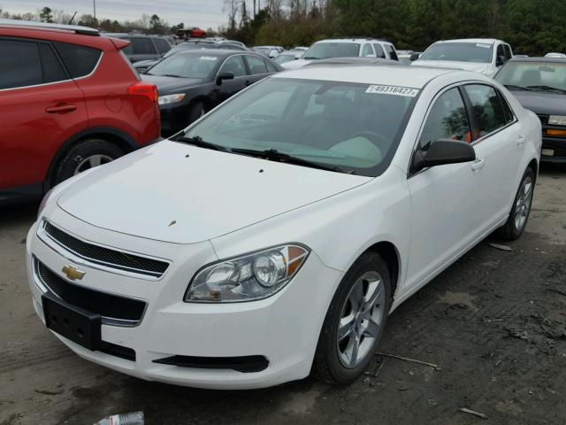 1G1ZA5EU8BF311763 - 2011 CHEVROLET MALIBU LS WHITE photo 2