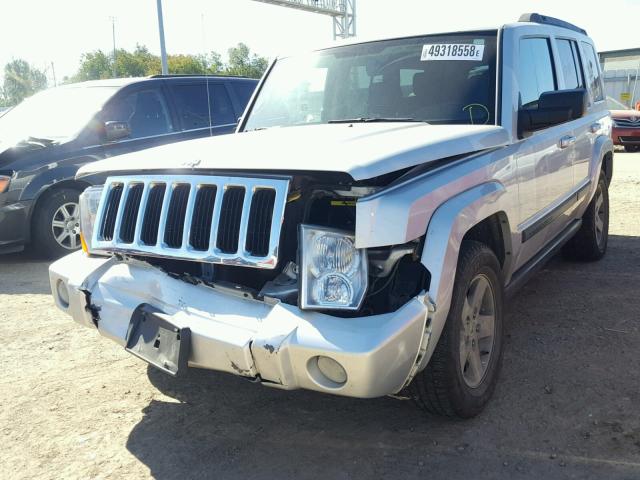 1J8HG48K18C110652 - 2008 JEEP COMMANDER Gümüş foto 2