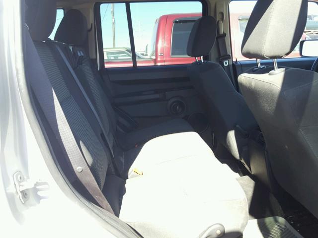 1J8HG48K18C110652 - 2008 JEEP COMMANDER Gümüş foto 6