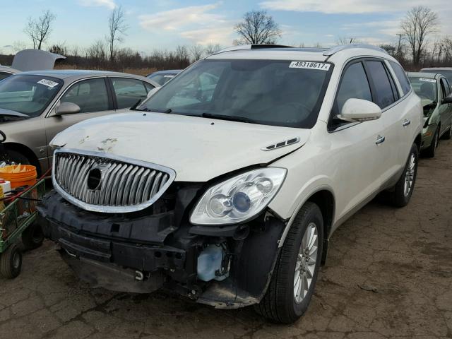 5GAKRBED8BJ311468 - 2011 BUICK ENCLAVE CX WHITE photo 2