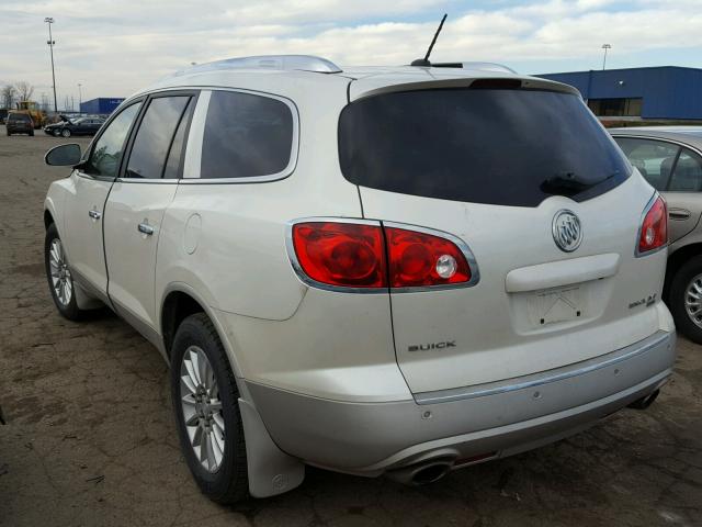 5GAKRBED8BJ311468 - 2011 BUICK ENCLAVE CX WHITE photo 3