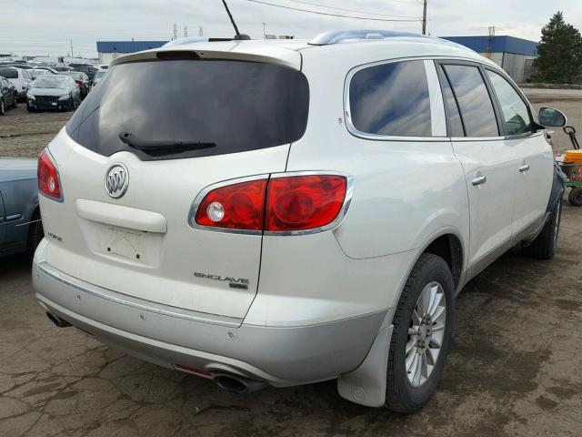 5GAKRBED8BJ311468 - 2011 BUICK ENCLAVE CX WHITE photo 4