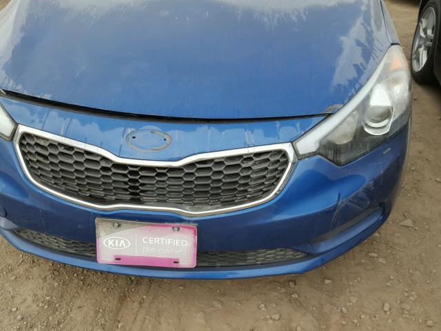 KNAFX4A6XE5126597 - 2014 KIA FORTE LX BLUE photo 9