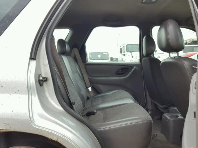 1FMYU01B42KA17250 - 2002 FORD ESCAPE XLS SILVER photo 6