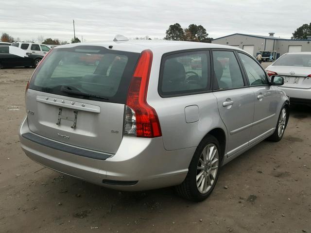 YV1MW382392460496 - 2009 VOLVO V50 2.4I SILVER photo 4