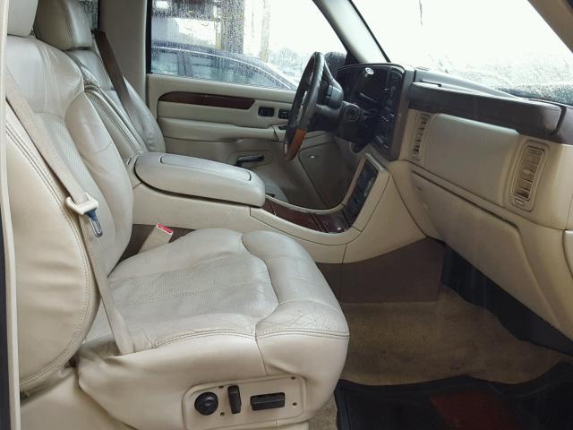 1GYEK63N82R143507 - 2002 CADILLAC ESCALADE L WHITE photo 5