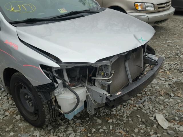 2T1BU4EE3DC061377 - 2013 TOYOTA COROLLA BA SILVER photo 9