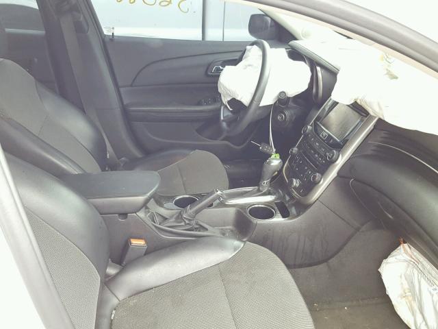 1G11C5SL1FF293986 - 2015 CHEVROLET MALIBU 1LT თეთრი ფოტო 5
