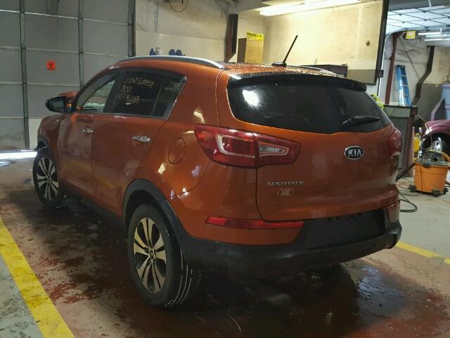 KNDPCCA20B7093104 - 2011 KIA SPORTAGE E ORANGE photo 3