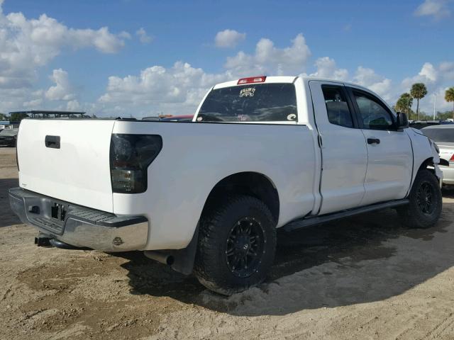 5TFRU5F18AX023382 - 2010 TOYOTA TUNDRA DOU WHITE photo 4